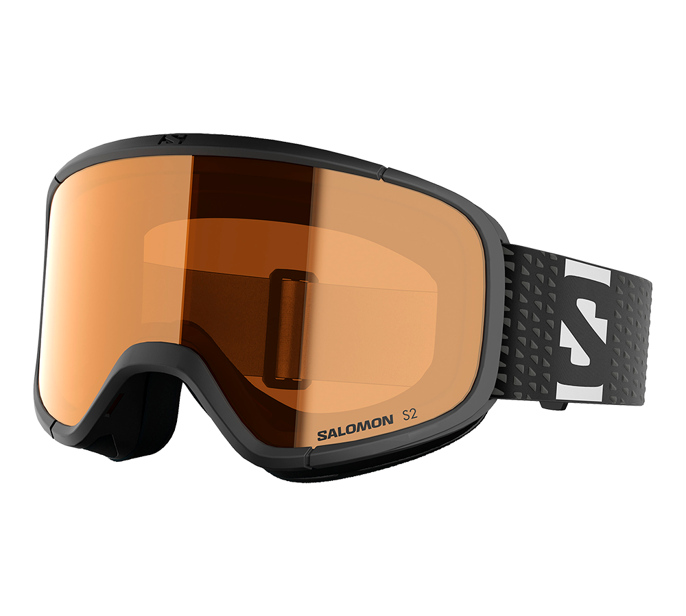 Et par Salomon skibriller med bred, orangetonet linse og en mat sort ramme. Designet er moderne og funktionelt med polstret næseparti og en justerbar, mønstret strop med tydeligt logo. Den store linse giver vidt udsyn og beskytter mod blænding, mens rammen ser robust og komfortabel ud til alpine forhold. Et stilrent valg til skiløb eller snowboard.