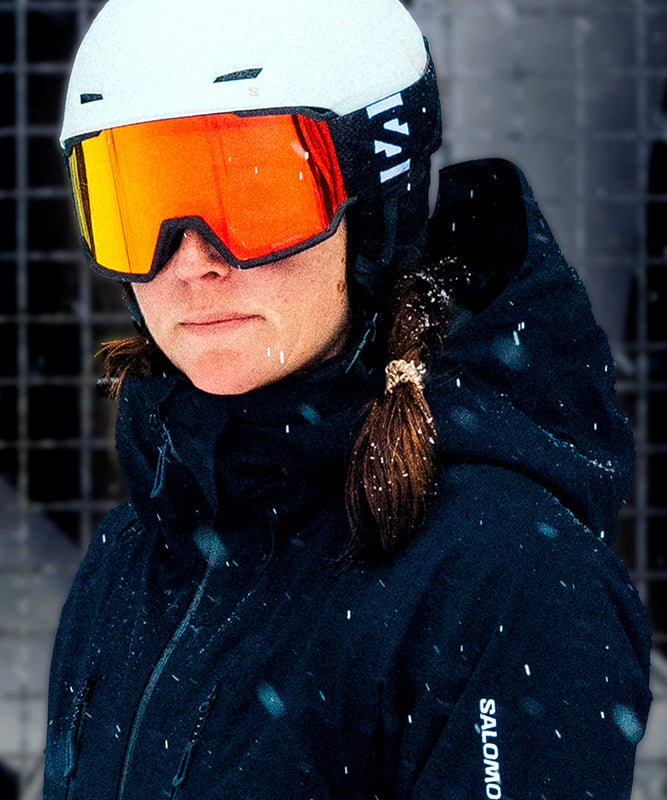 salomon-s-view-3-ml-goggles-L47920500-Black_Mid-Red-skibriller-45561-sort-livsstil.jpg